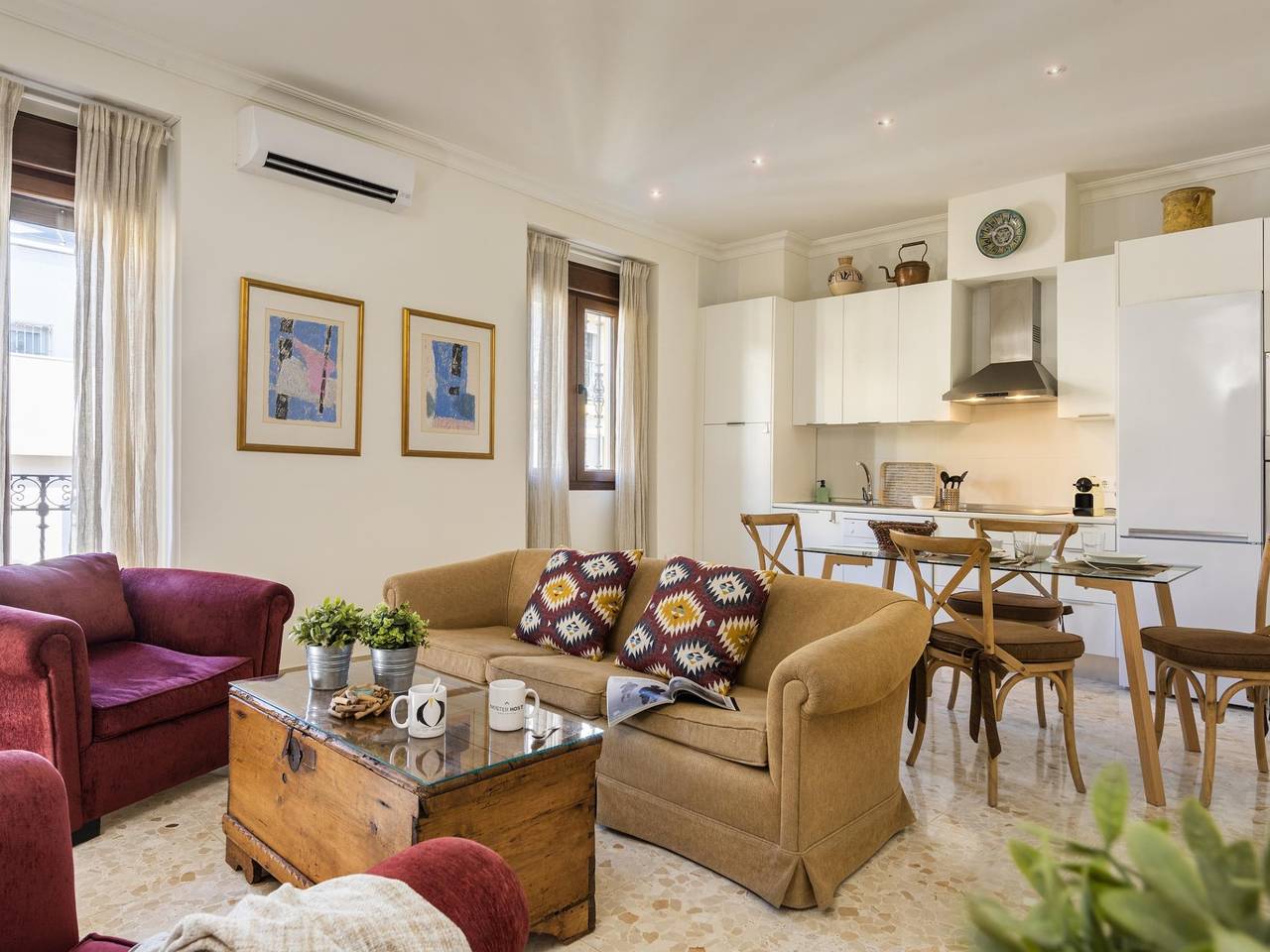 Appartamento intero, Appartamento vacanze per 4 persone con terrazza in Casco Antiguo, Siviglia