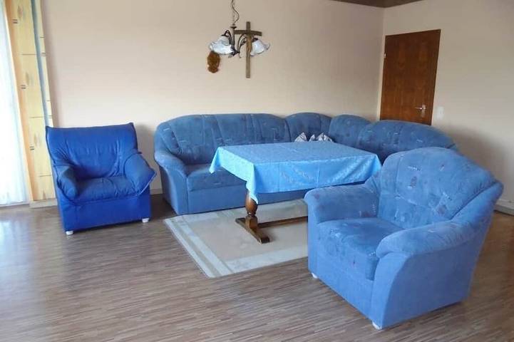 Ferienwohnung für 8 Personen, mit Garten