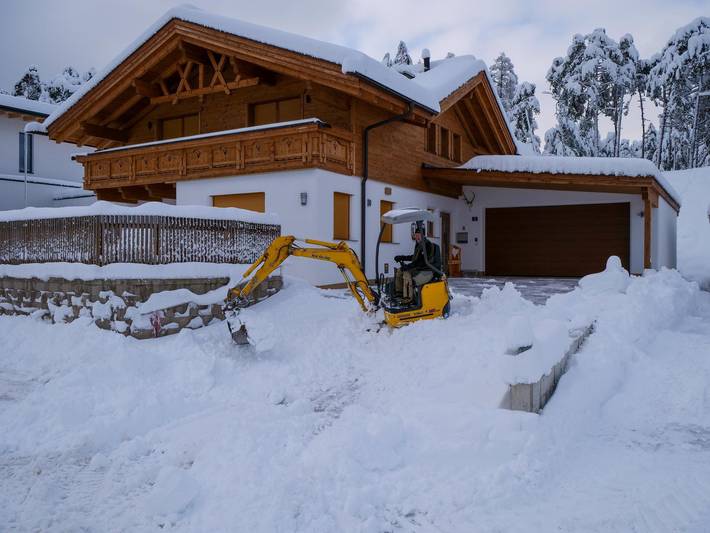 Ferienwohnung für 10 Personen, mit Garten und Balkon, kinderfreundlich in Sautens