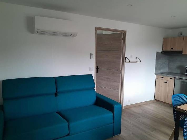 Gîte pour 4 personnes, avec terrasse à Gilhoc-sur-Ormèze - 2