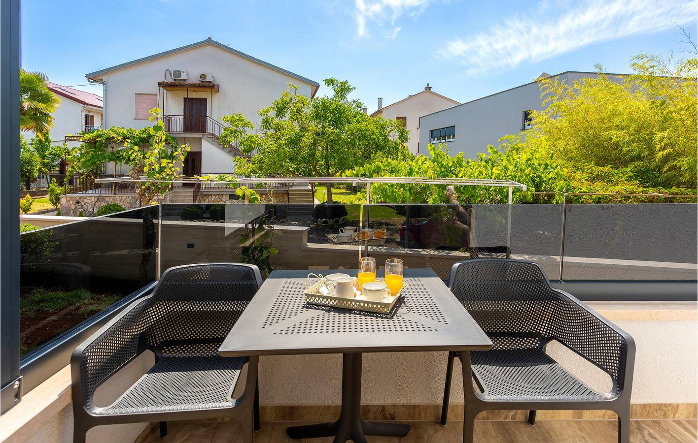 Apartamento vacacional entero, Apartamento de vacaciones para 2 personas con terraza in Malinska, Krk (isla)