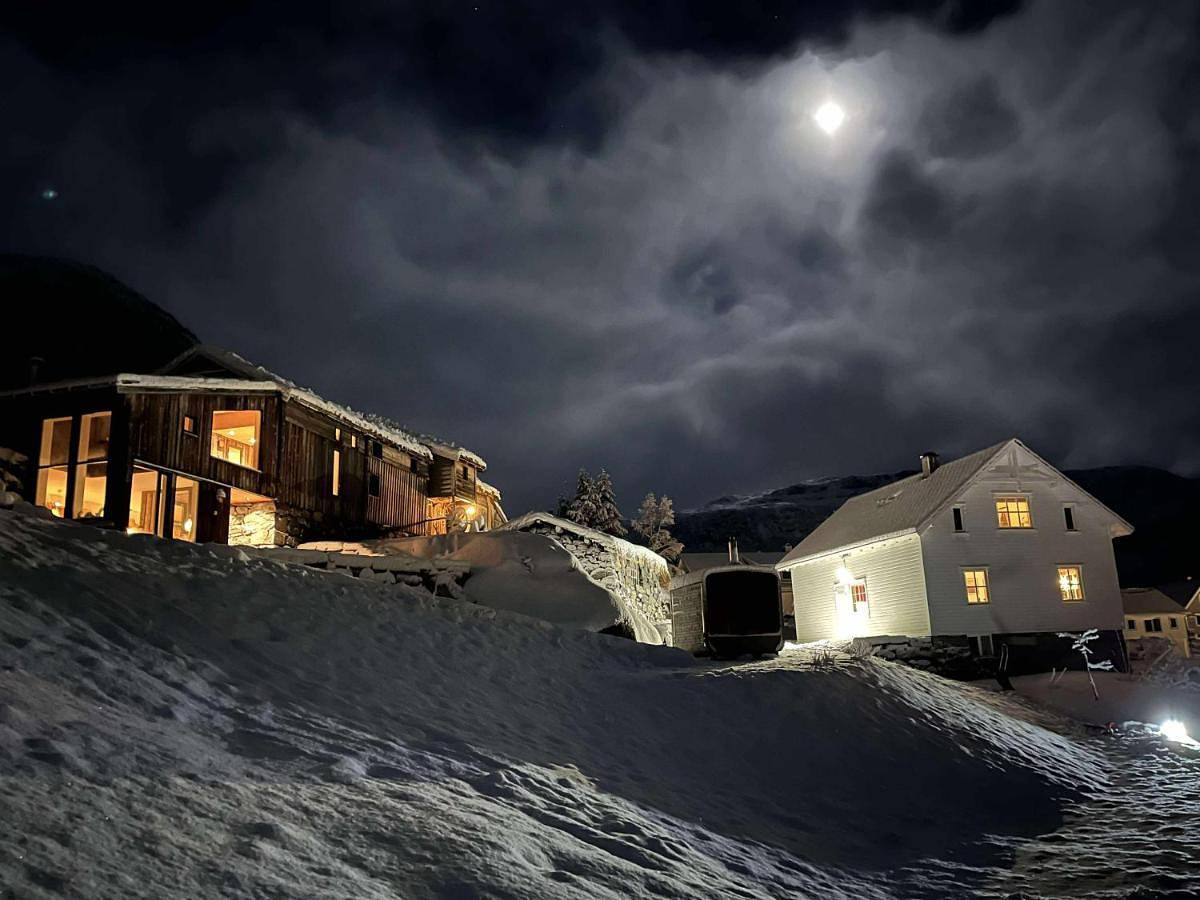 Ein heilt spesiell låve i Røldal in Røldal, Odda