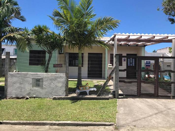 Casas e apartamentos de temporada para 7 pessoas, com vista e jardim em Tramandaí