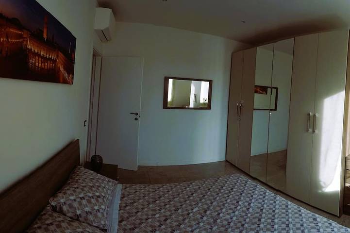 Appartamento intero, Casa Nel Paradiso, intero appartamento con balcone-centro storico/Pratello in Bologna, Provincia di Bologna