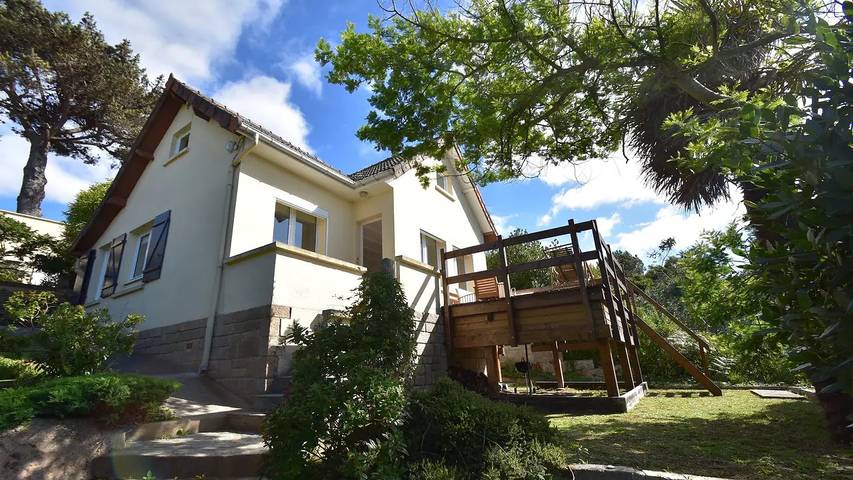 Location de vacances pour 5 personnes, avec jardin dans Plage de l'Anse du Brick
