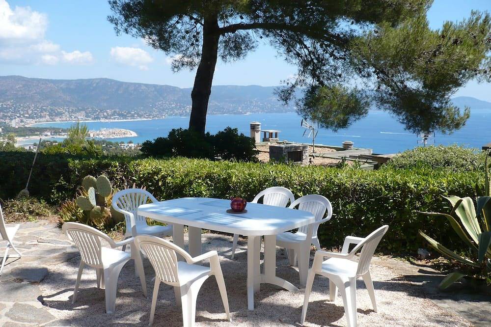 Ferienhaus - 3   Räume - 5/6   Personen in Cap Bénat, Bormes-les-Mimosas