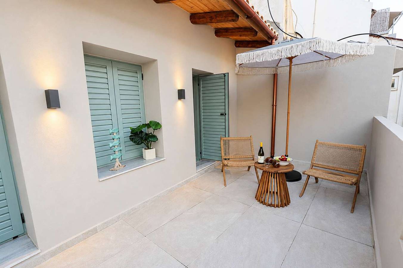 A2 Maisonette - Modern Cretan Living by the Sea in Limenas Chersonisou, Iraklio-Heraklion und Umgebung