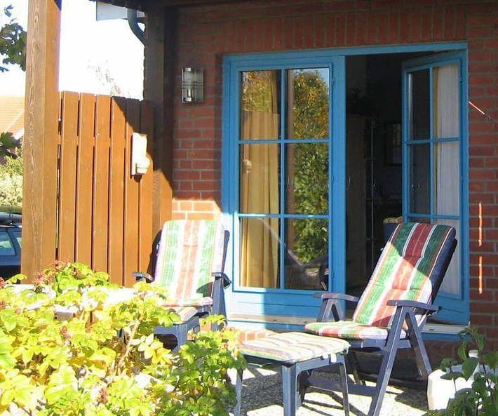 Ferienwohnung für 2 Personen, mit Terrasse in Lemkenhafen - 2