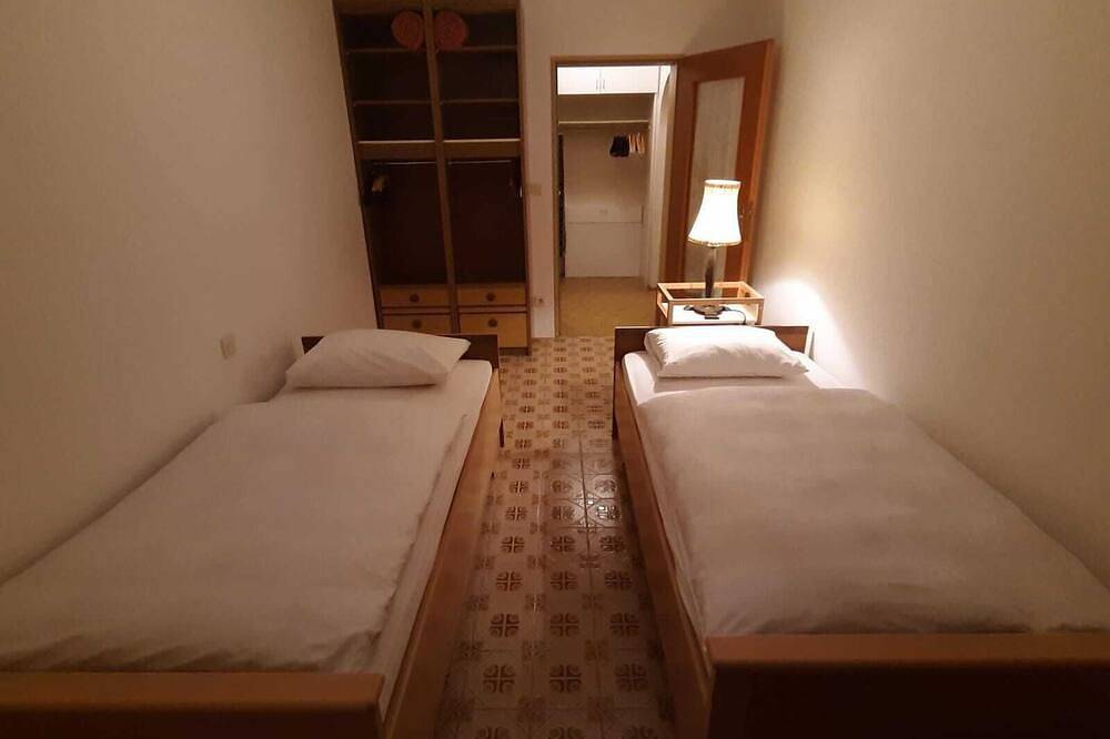 Ganze Wohnung, Großzügige Wohnung mit Zugspitzpanorama in Grainau, Eibsee