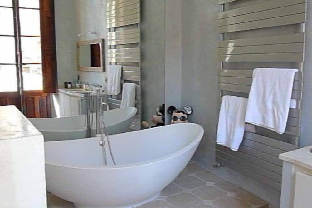 Apartamento entero, Vive una experiencia única 'provenzal' en el corazón del Luberon in APT, Parque natural regional del Luberon