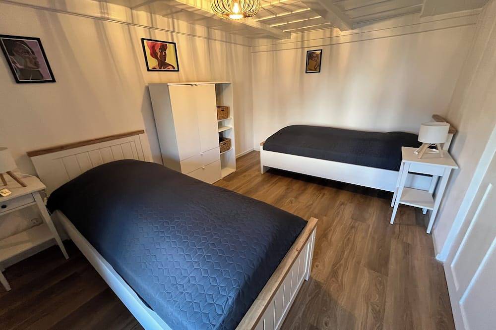 Appartamento intero, Boutique apartment in the Wynental valley in the triangle between Bern, Zurich and Lucerne. in Aargau-Basel