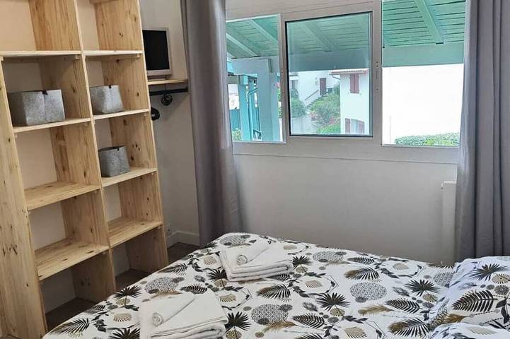 Gîte pour 5 personnes, avec balcon et piscine dans Golf d'Ilbarritz - 4
