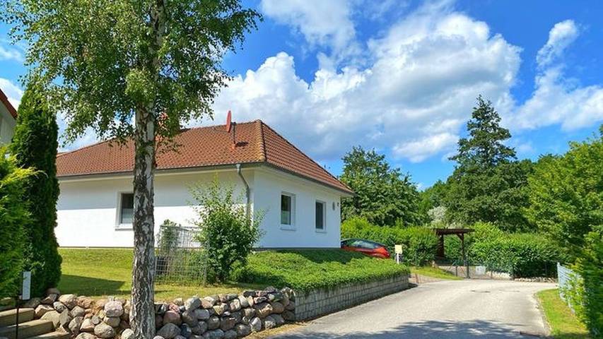 Bungalow für 4 Personen, mit Garten und Terrasse in Sassnitz