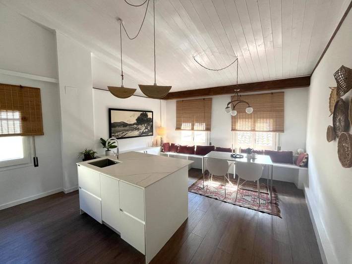 Location de vacances pour 8 personnes, avec Balcon et Vue à Campdevànol