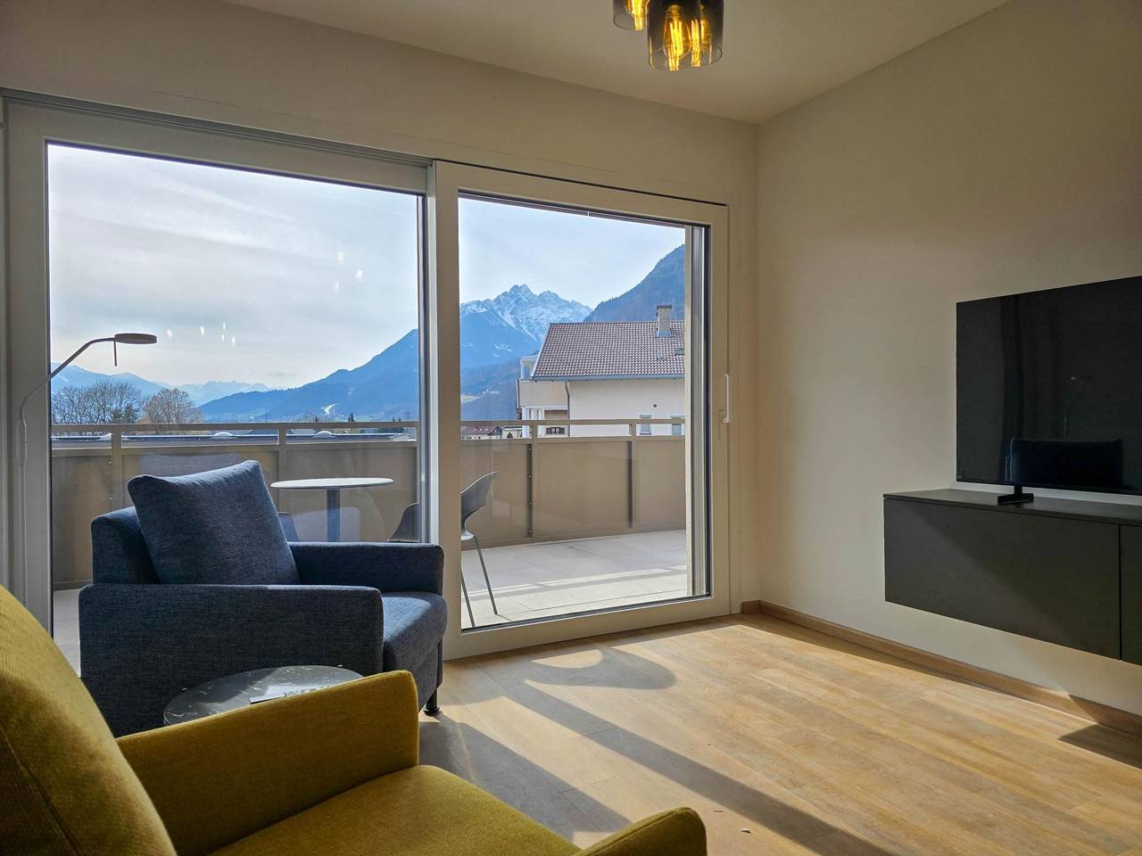 Ganze Wohnung, Schickes Apartment mit Terrasse in Jenbach in Jenbach, Bezirk Schwaz