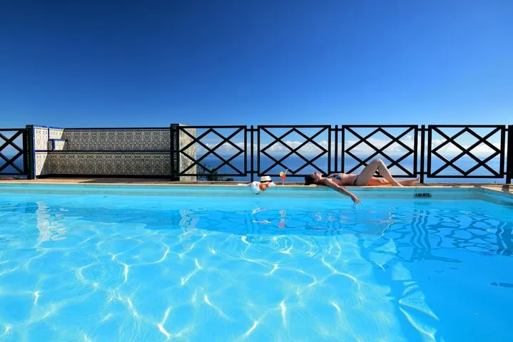 Landhaus für 6 Personen, mit Ausblick und Garten sowie Pool - 1
