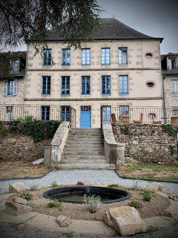 Cottage pour 2 personnes, avec vue et jardin, animaux acceptés dans Bénévent-l'Abbaye