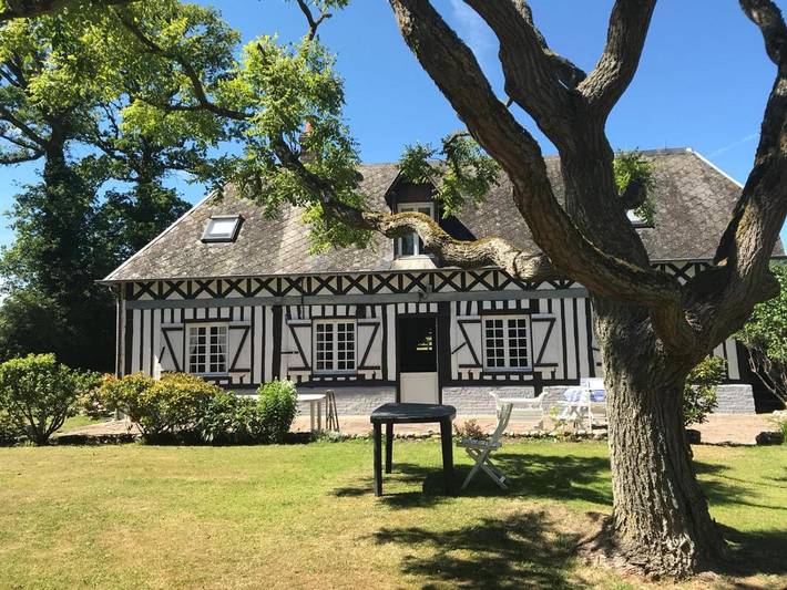 Location de vacances pour 6 personnes, avec vue et terrasse à Saint-Riquier-ès-Plains