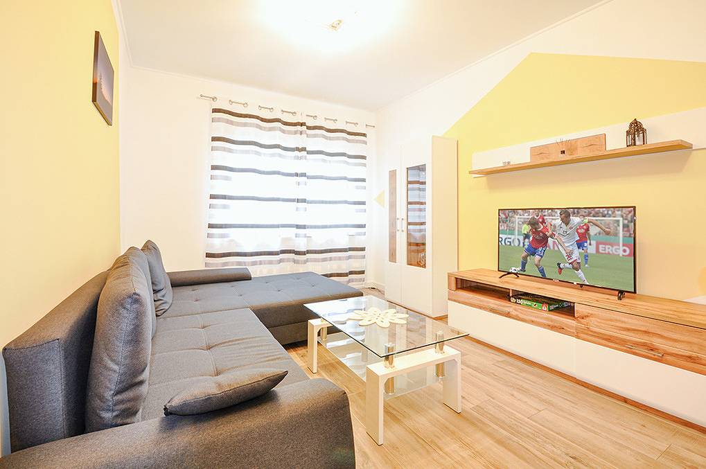 Entire holiday apartment, Holiday apartment for 2 people with terrace in Lychensee, Lychen