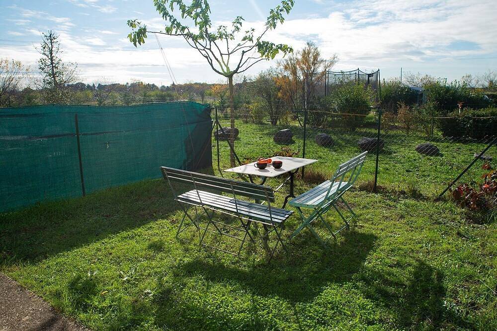 Entire apartment, Gite du Midi, Cooconing, Clim Réversible, au Calme, rez de Jardin in Montélimar, Nyons region