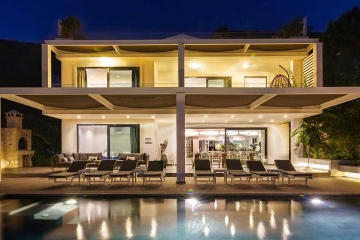 Villa for 13 people in Antalya