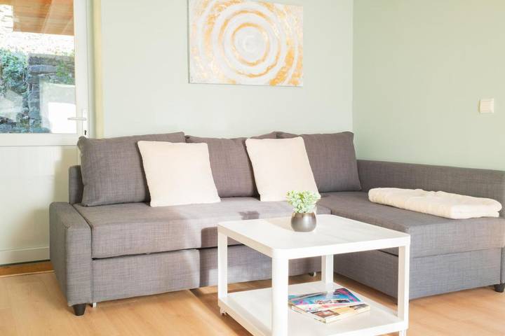 Gîte pour 2 personnes, avec jardin ainsi que terrasse et jacuzzi à La Roche-en-Ardenne - 3