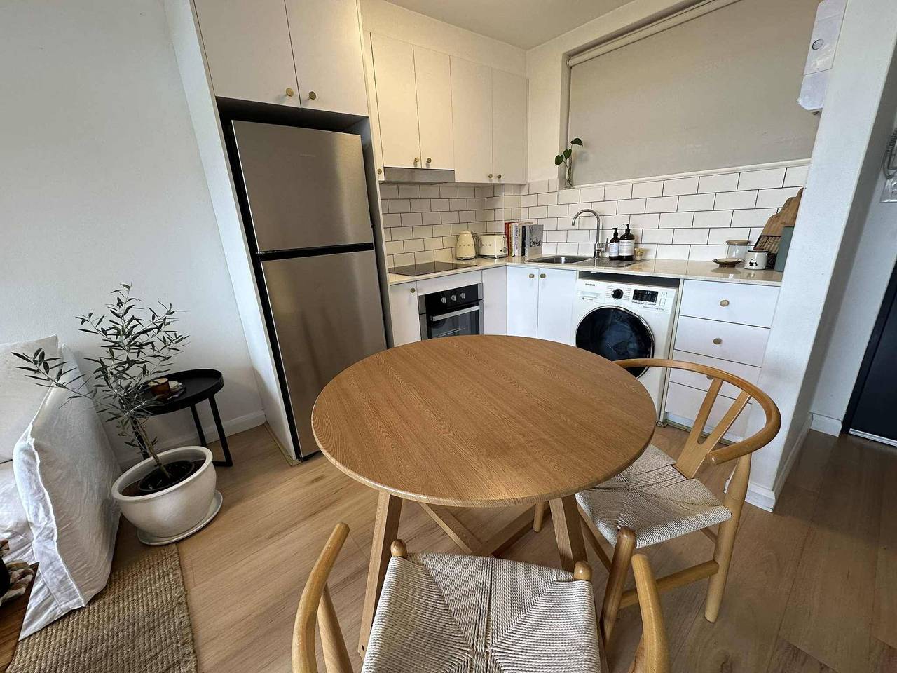 Ganze Wohnung, Stilvolles 1-Zimmer-Apartment mit Stadtblick, nur wenige Minuten vom Stadtzentrum entfernt. in Sydney, New South Wales
