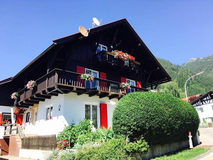 Ferienhaus für 14 Personen, mit Ausblick und Garten in Burgberg im Allgäu - 3