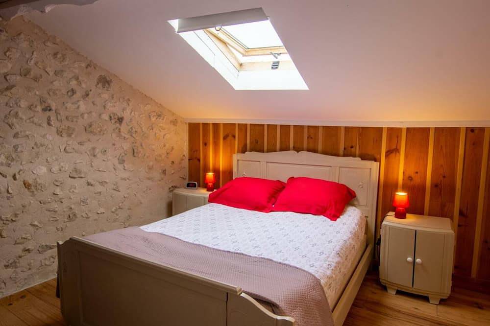 Maison de campagne avec piscine, proche de Périgueux – 2 chambres, Bbq, activités variées à proximité in Tocane-Saint-Apre, Périgord Blanc