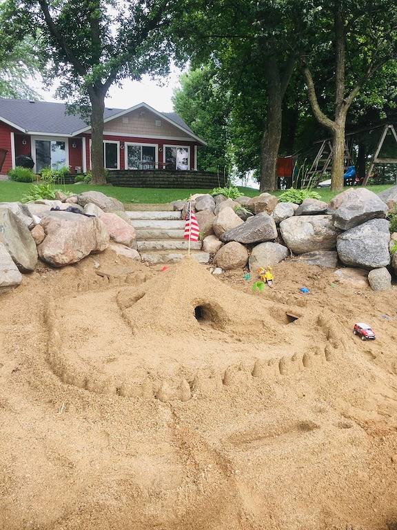 Vacation house for 8 people, with yard in Minnesota