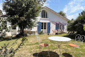 Location de vacances pour 10 personnes, avec piscine et jardin, animaux acceptés à Le Grand-Village-Plage