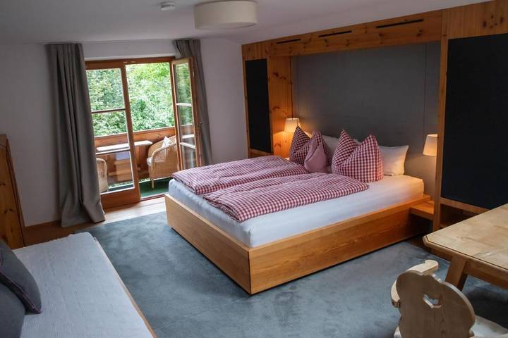 Chambre d’hôte pour 2 personnes, avec vue et jardin, animaux acceptés à Kreuth - 3