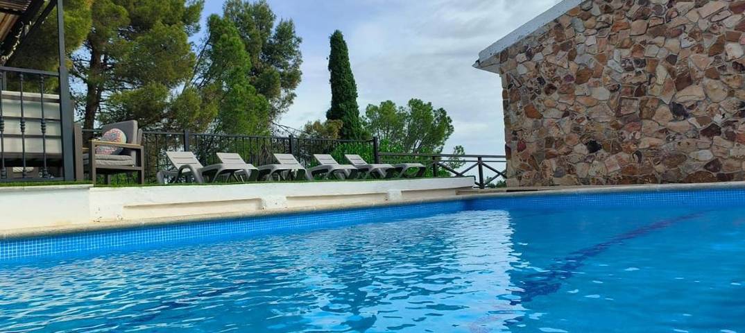 Casa rural para 11 personas, con Balcón y Terraza además de Jardín y Piscina en Uclés - 4