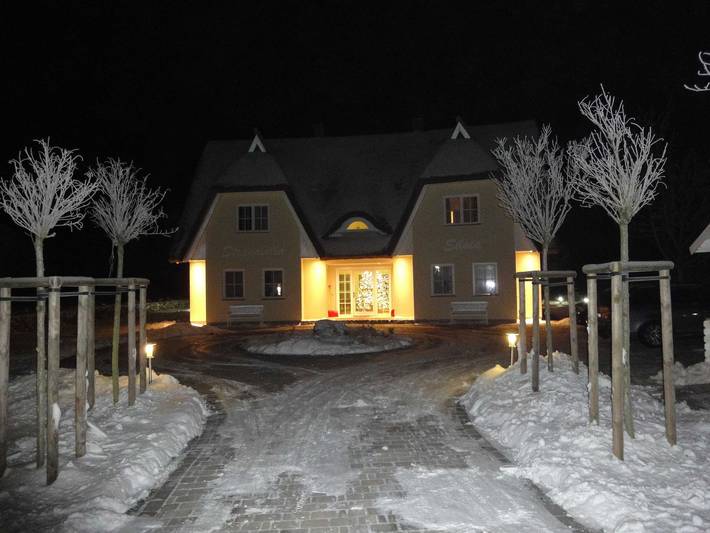 Ferienhaus für 6 Personen, mit Garten und Whirlpool sowie Terrasse und Sauna in Lobbe - 3