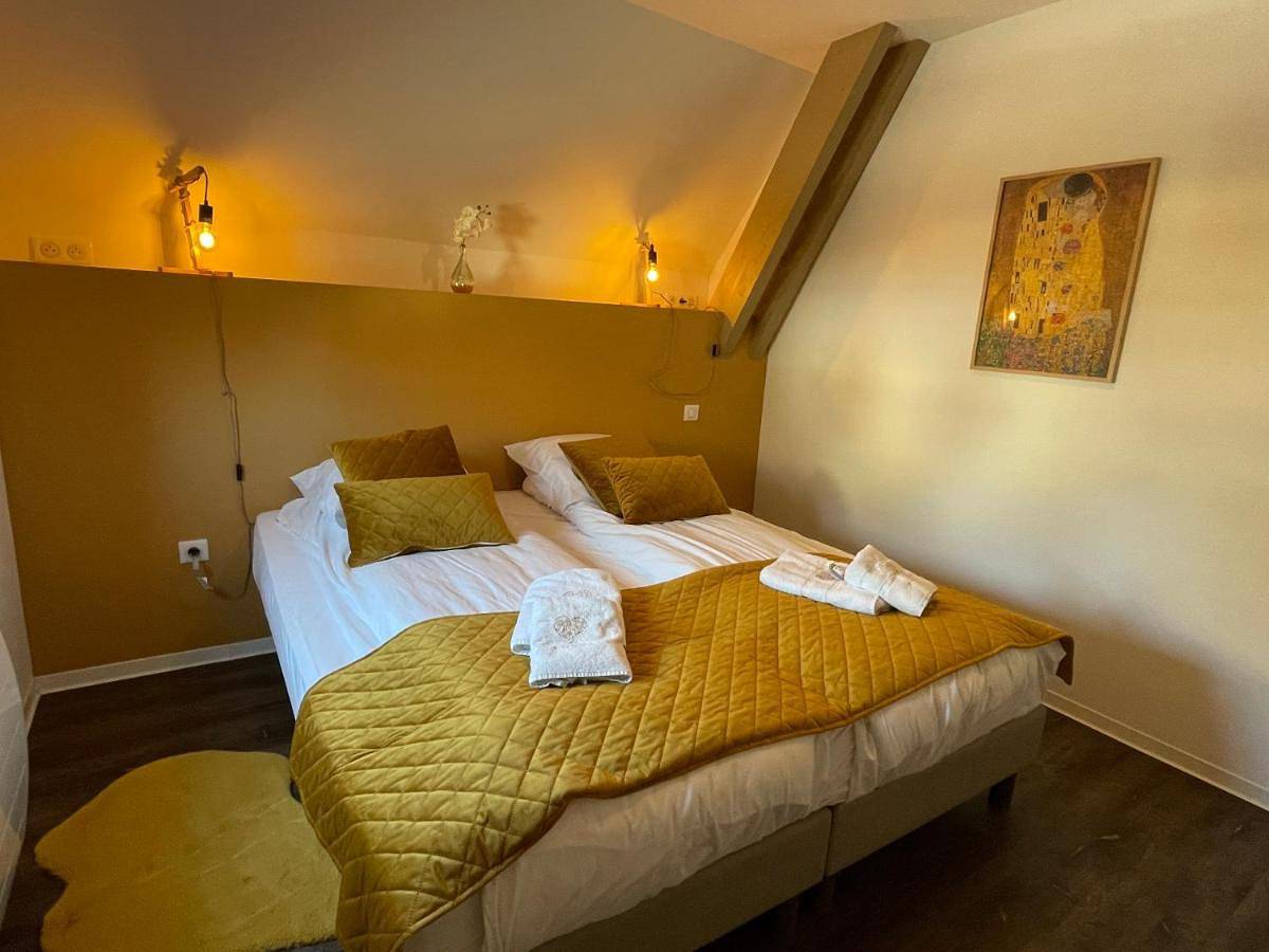 Appartement entier, Bi d'Grosseltere Gîtes de charme in Kirrwiller, Région de Saverne