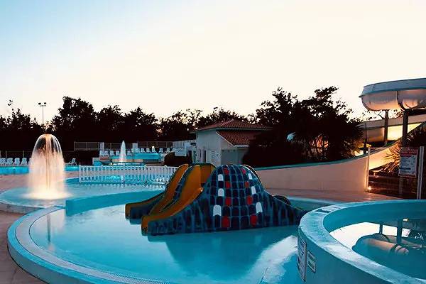 Mobile home for 6 people 6 people in Sanguinet, Côte d’Argent