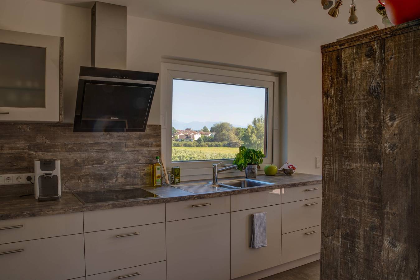 Entire apartment, "Alpenblick 2 - Holiday Apartment" with Mountain View in Bodolz, Bavarian Swabia
