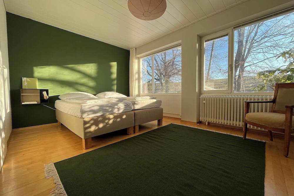 Ganze Wohnung, Altes Zeichenstudio im Grünen in Murnau am Staffelsee, Das Blaue Land