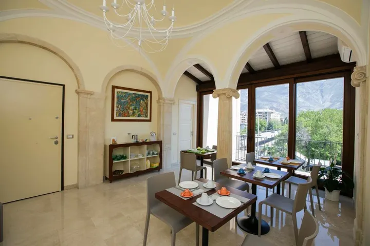 Bed and breakfast per 3 persone, con terrazza - 1