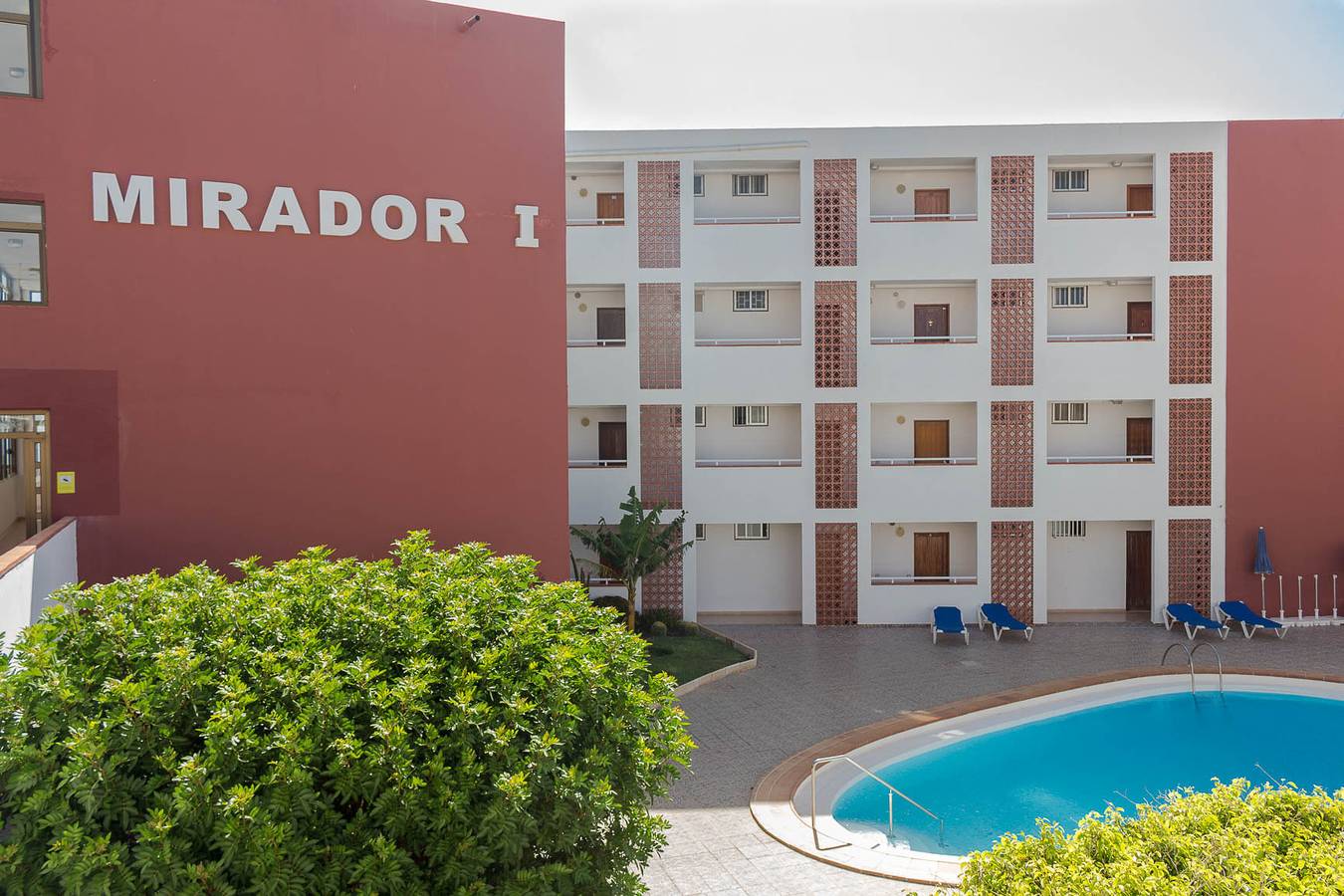 Estudio entero, Estudio de vacaciones 'Vista Piscina' con piscina compartida, jardín compartido y Wi-Fi in San Agustín , San Bartolomé de Tirajana