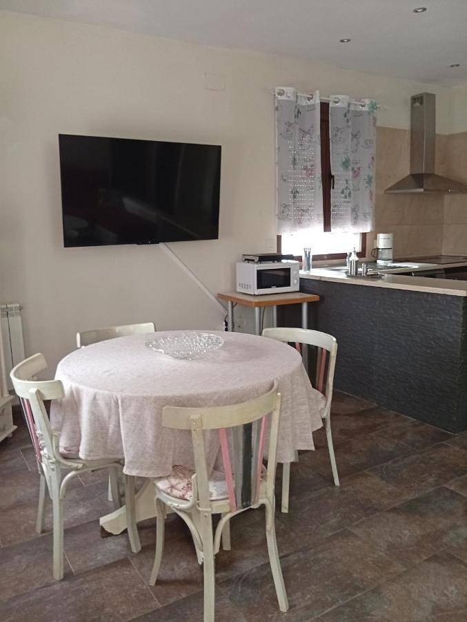 Casa rural para 6 personas, con jardín además de terraza y vistas en Provincia de Guadalajara - 4