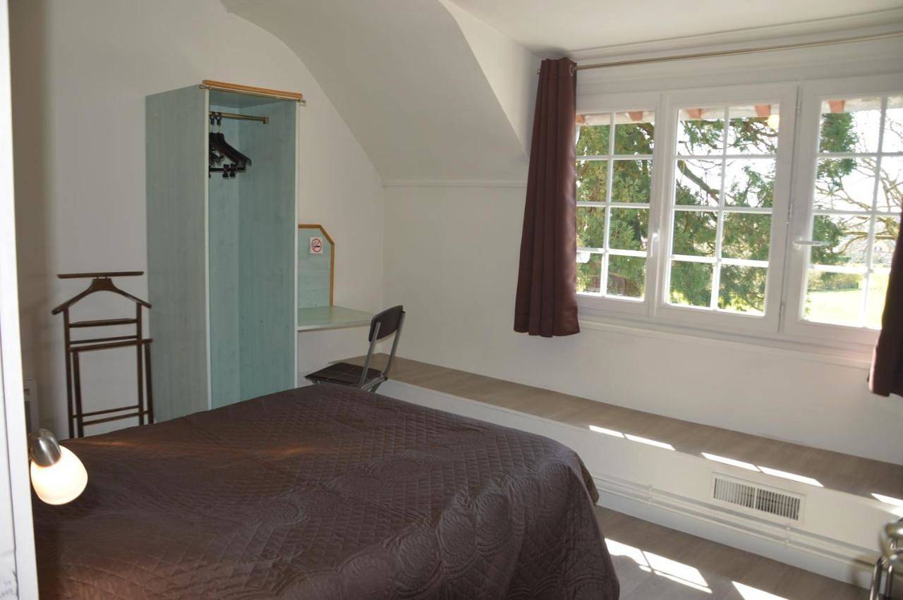 Double Room in Le Mêle-sur-Sarthe, Parc naturel régional Normandie-Maine