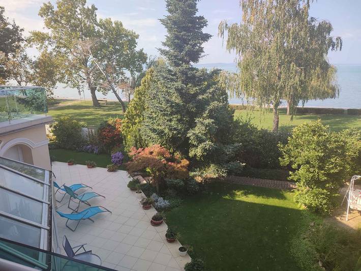 Ferienhaus für 17 Personen, mit Sauna und Balkon sowie Garten in Siofok