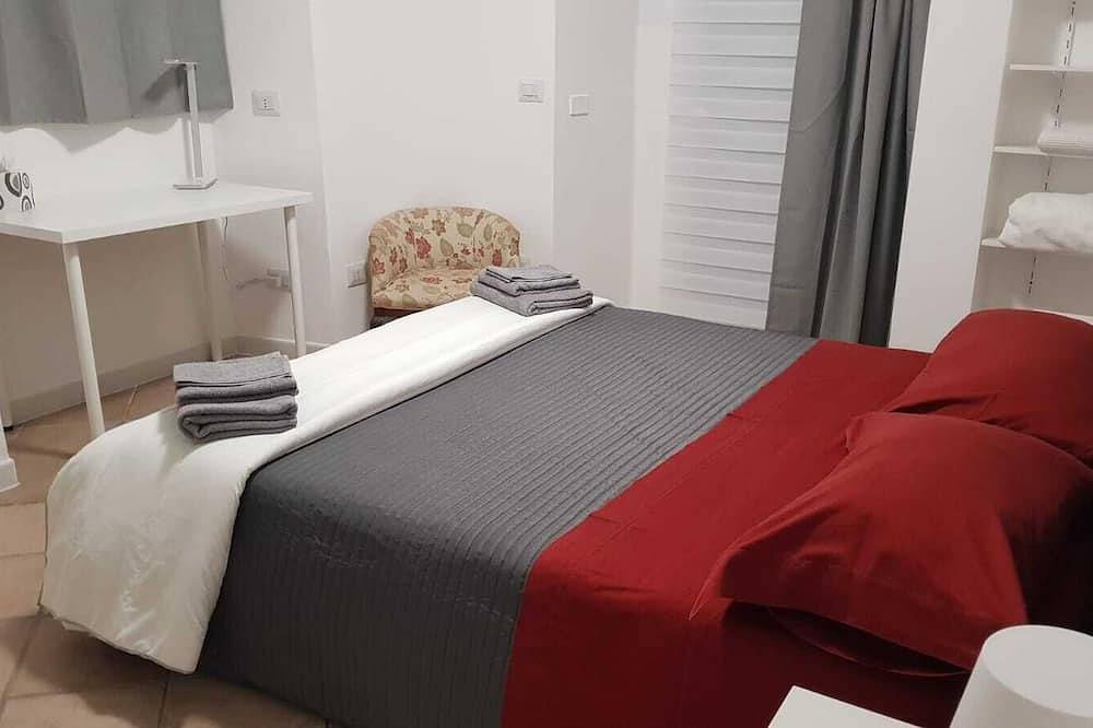 Entire apartment, Royale house will be your special home base in Ostia, Rome