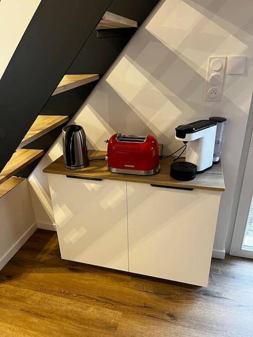 Location de vacances pour 7 personnes, avec jardin ainsi que vue sur le lac et vue dans Lac de Vassivière - 4