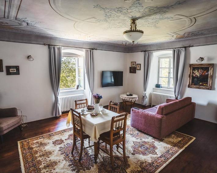 Location de vacances pour 2 personnes, avec vue ainsi que terrasse et jardin à Český Krumlov - 2