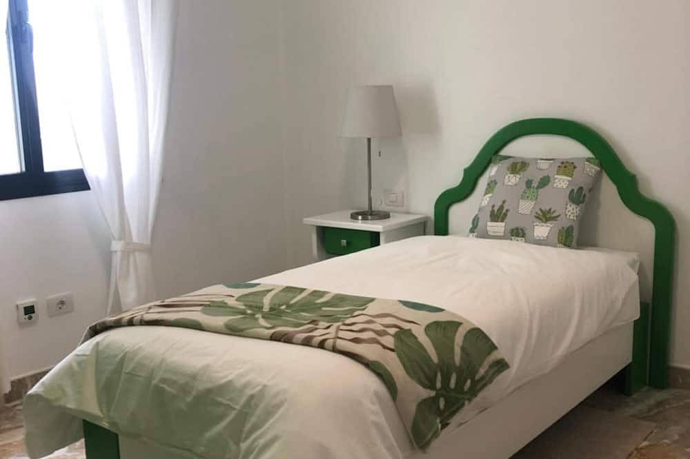 Apartamento entero, Apartamento 'Luján 2 B Entre Campo y Ciudad' con vistas al mar y balcón in San Juan de Puntallana, La Palma Norte