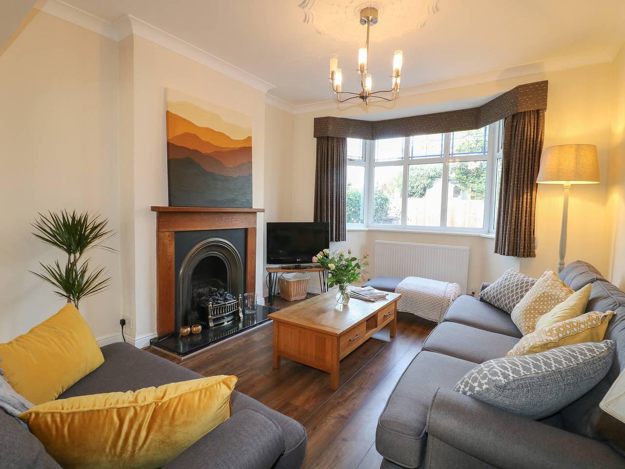 2 Gladstone Avenue in Melton, Heart of England