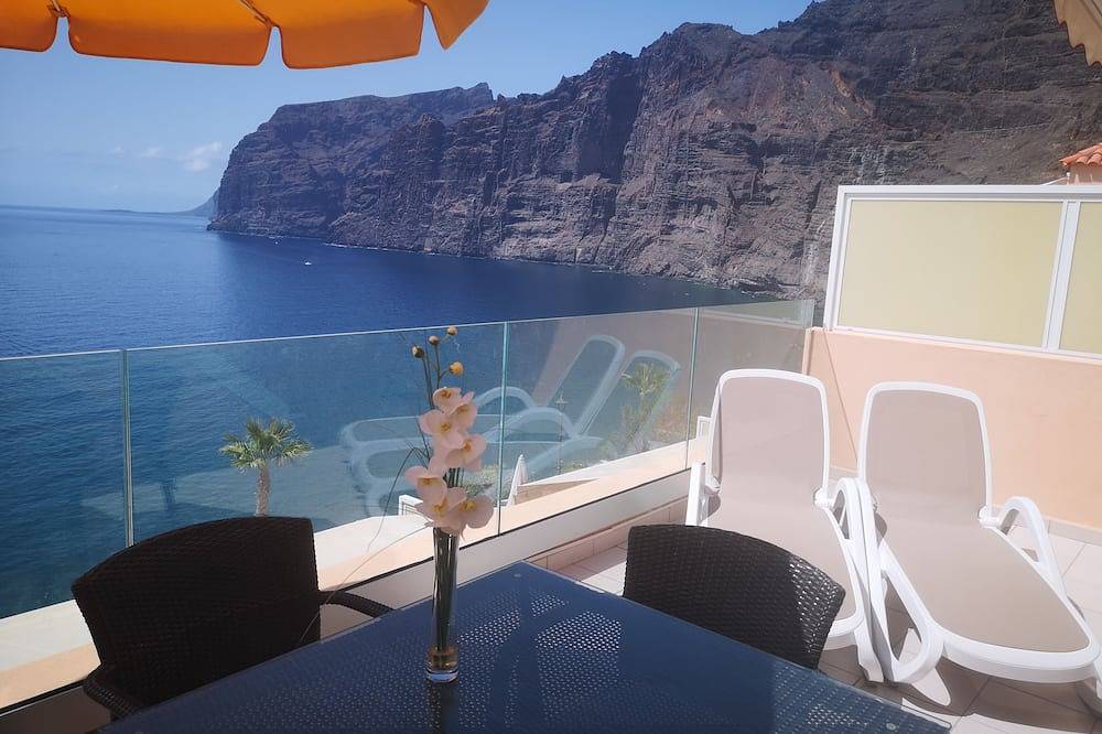 Ganze Wohnung, Spektakuläre sonnige Wohnung mit Wifi, Pool, Panoramablick Cliff & Meerblick. in Playa de los Guíos, Santiago del Teide