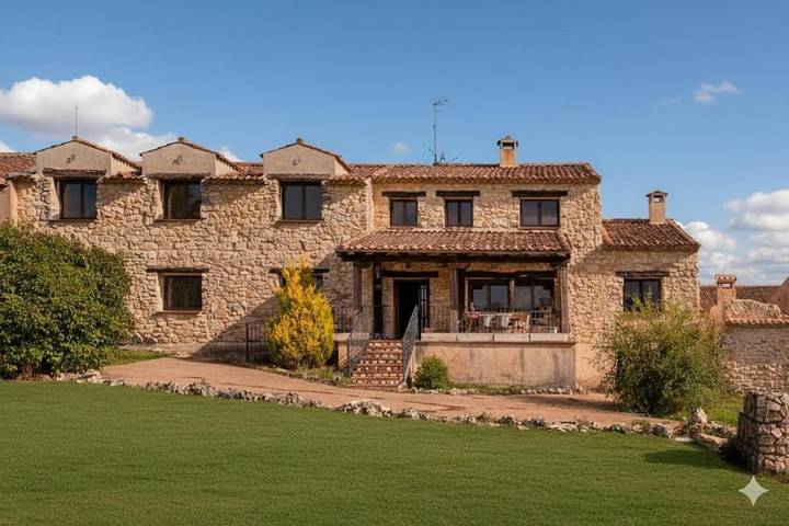 Casa rural para 14 personas, con Balcón y Terraza además de Jardín y Vistas en Comarca de Sepúlveda